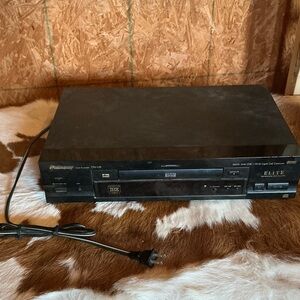 Broken Pioneer DV-05 Elite Reference DVD Player "Wont Read Ejects"